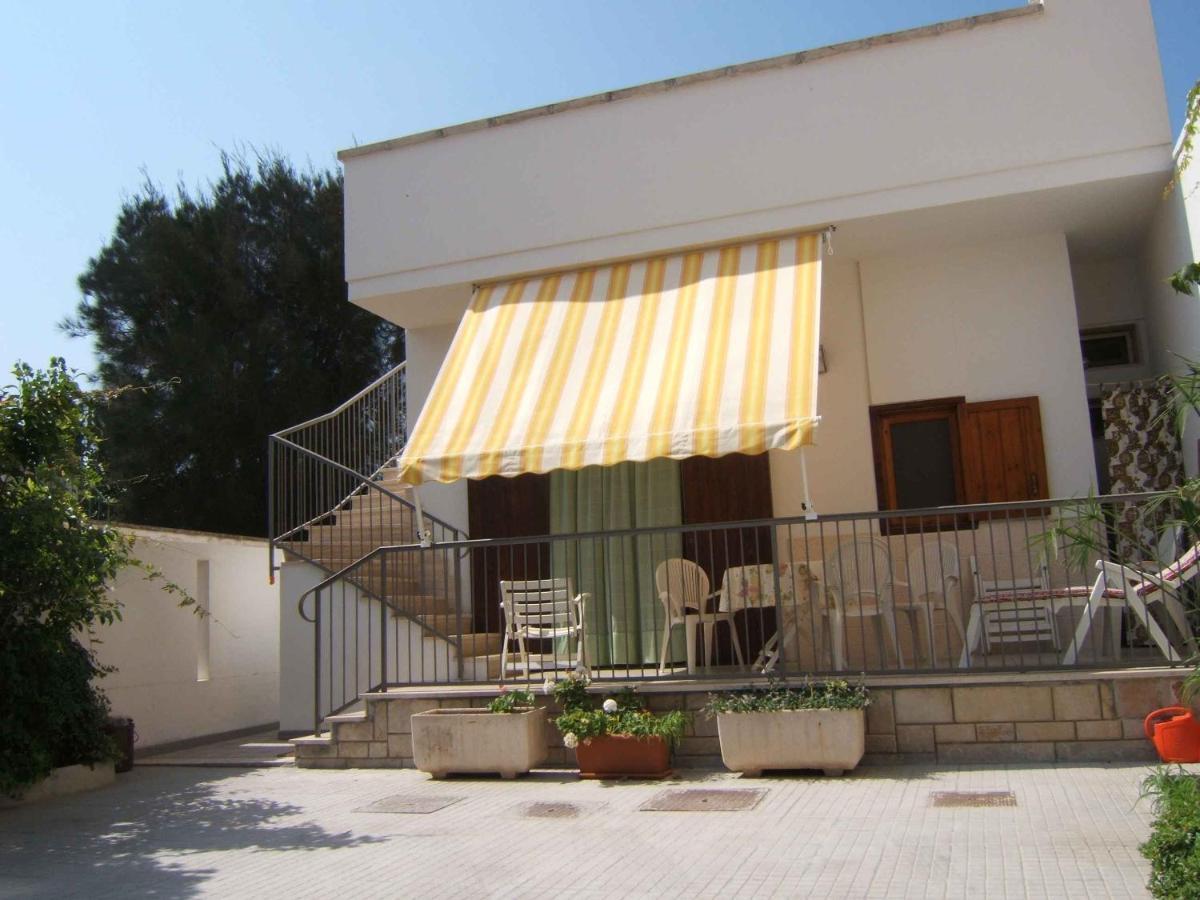 Villa Casa Claude à Casalabate Extérieur photo